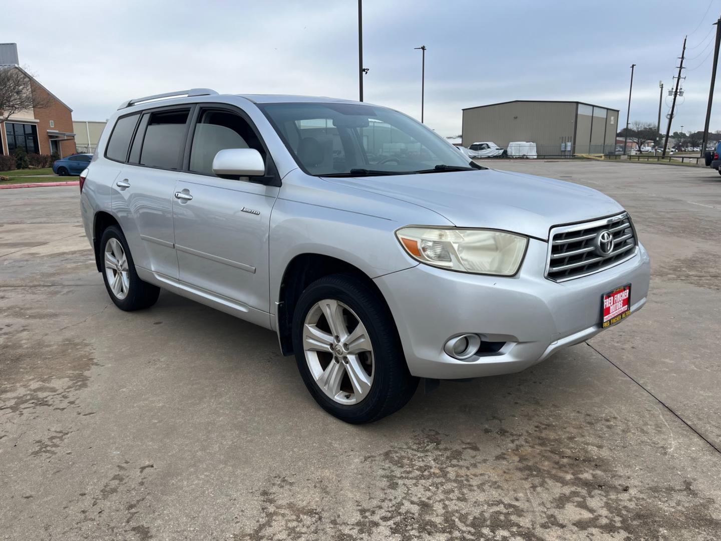 2008 SILVER /gray Toyota Highlander (JTEDS42A882) , Automatic transmission, located at 14700 Tomball Parkway 249, Houston, TX, 77086, (281) 444-2200, 29.928619, -95.504074 - Photo#0